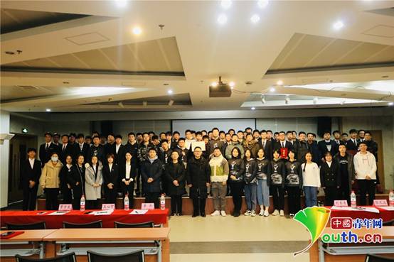 35fa50b09df04f4a83fdd93d95824a9e.jpg 35fa50b09df04f4a83fdd93d95824a9e.jpg